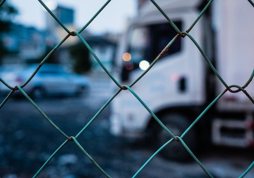 Locaux véhicules dépanneuses ROUVIERE DEPANNAGES